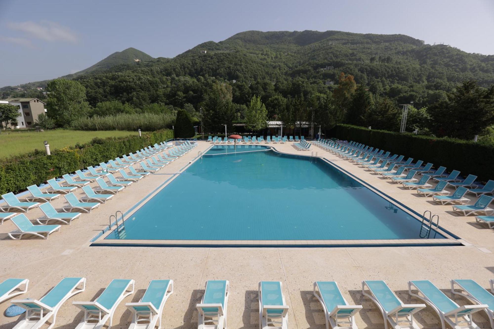 Mema Resort Tirana Exterior foto