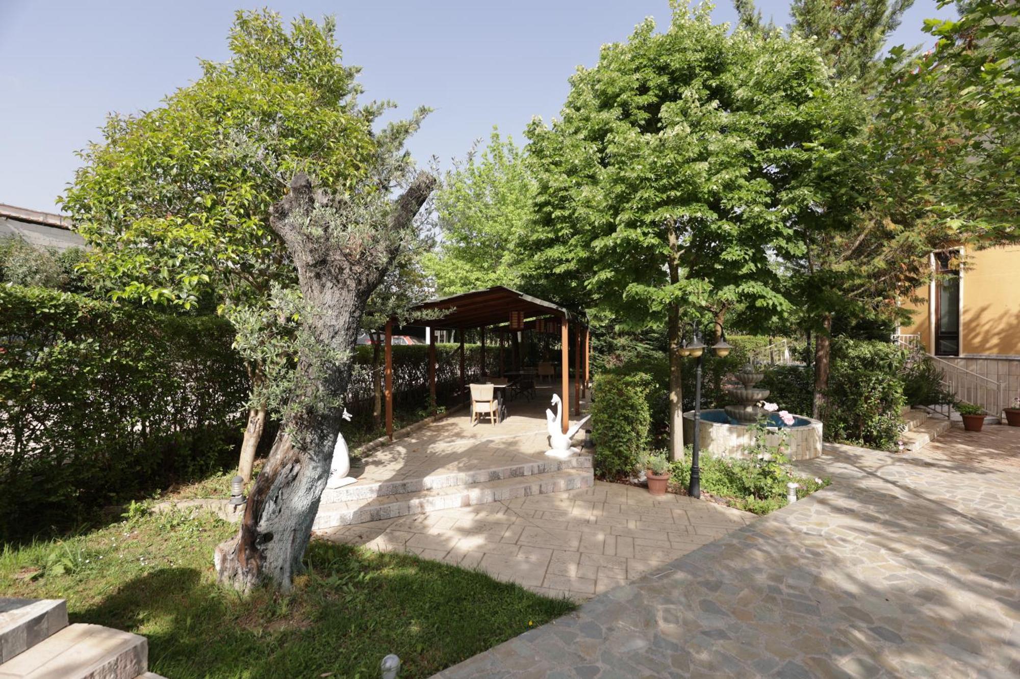 Mema Resort Tirana Exterior foto